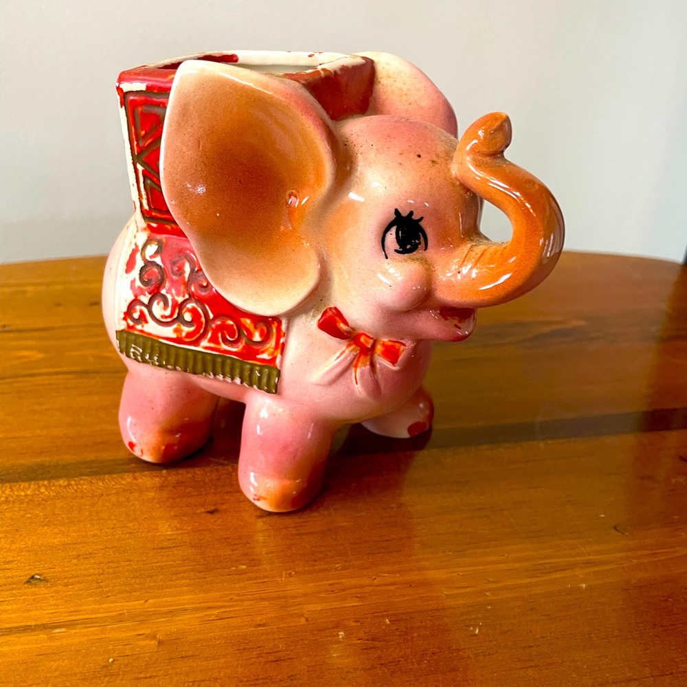 Vintage elephant planter